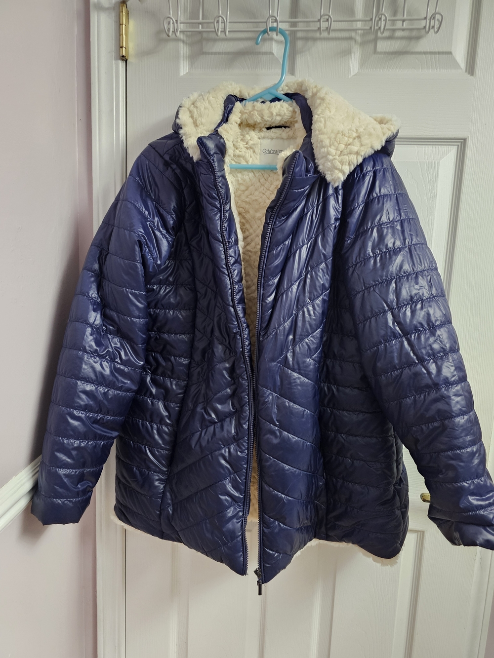 Coldwater Creek Navy Puffer Jacket with Cream Sherpa Hood